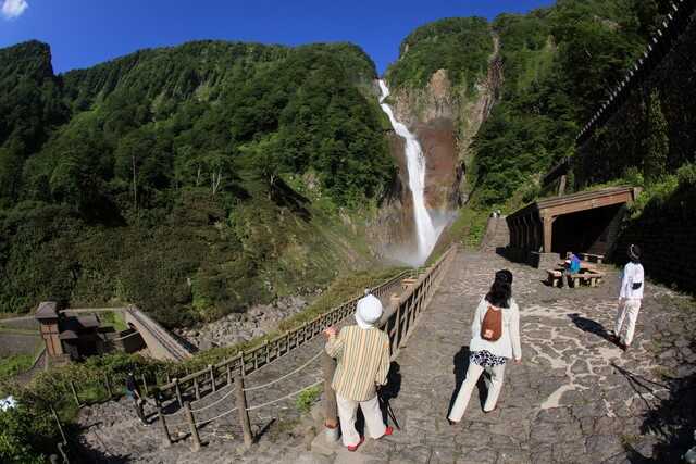 「遠くへ行きたい」プロフィギュアスケーター村上佳菜子さんが富山へ！空から見る立山絶景&絶品白えび堪能